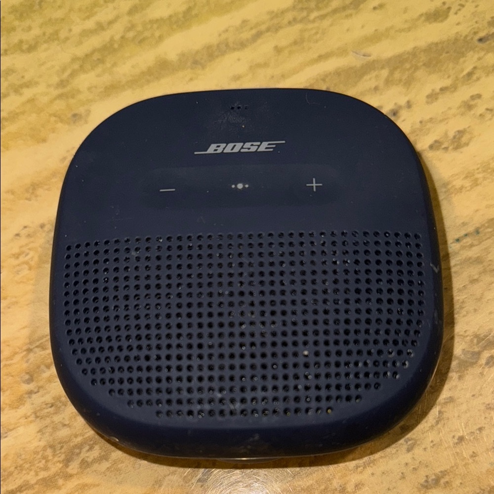 Bose Black SoundLink Micro Portable Speaker